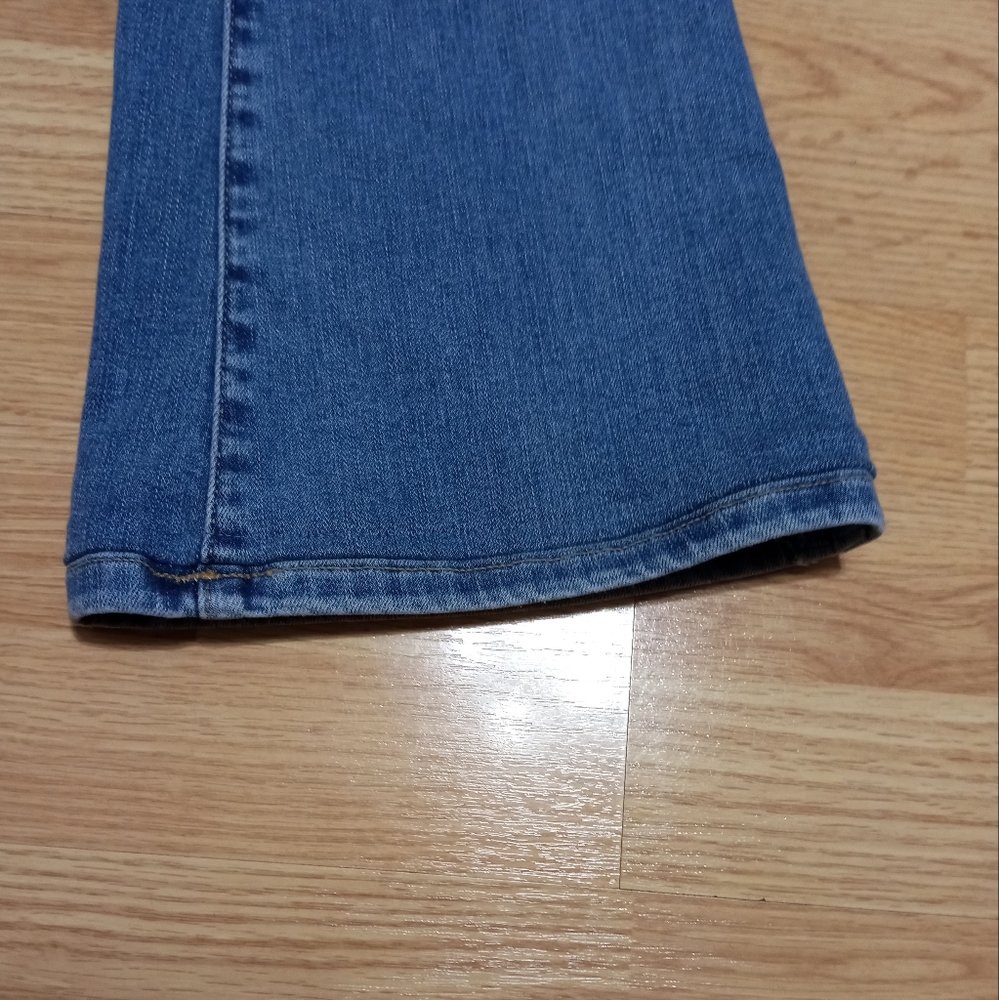 We The Free Jayde High-Waisted Flare Jeans. HEMMED. Size 25. - Picture 10 of 13